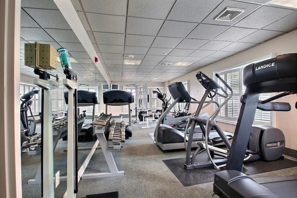 1B/1B Condo With Ocean Views, Resort Style, Free Wifi, Few Steps To The Beach!! 와일드우드크레스트 외부 사진
