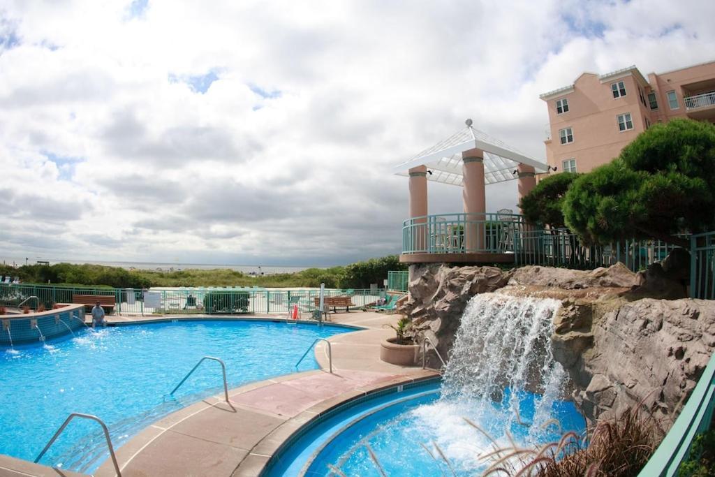 1B/1B Condo With Ocean Views, Resort Style, Free Wifi, Few Steps To The Beach!! 와일드우드크레스트 외부 사진
